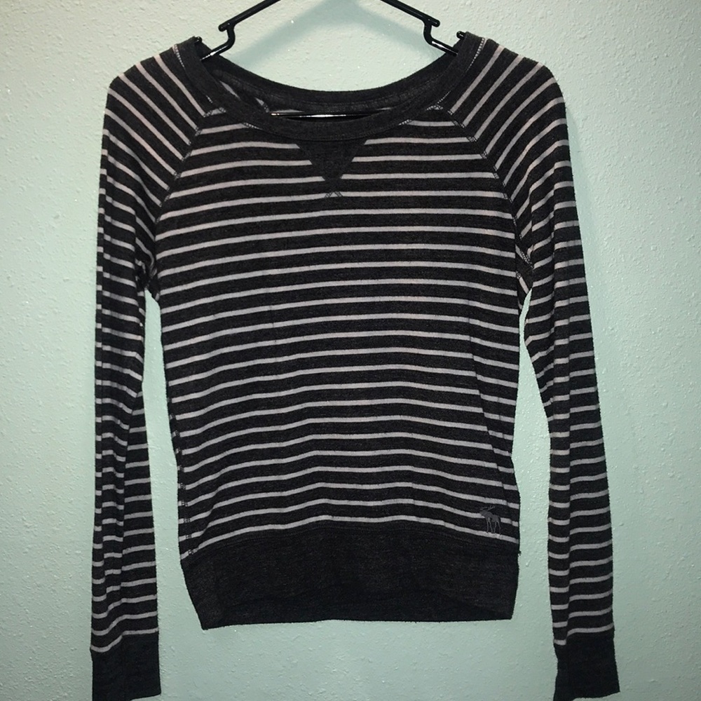 Abercrombie & Fitch Long Sleeve